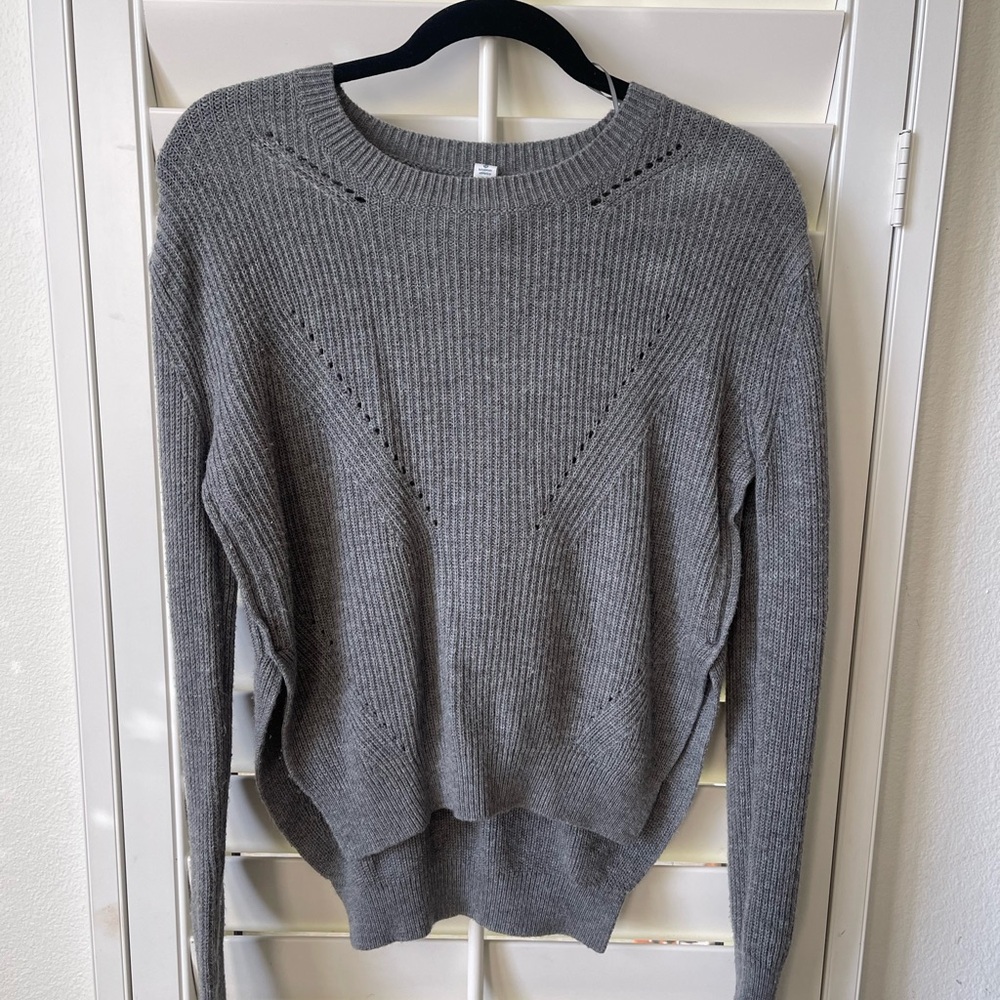 Lululemon Athletica Gray Crew Neck Sweater